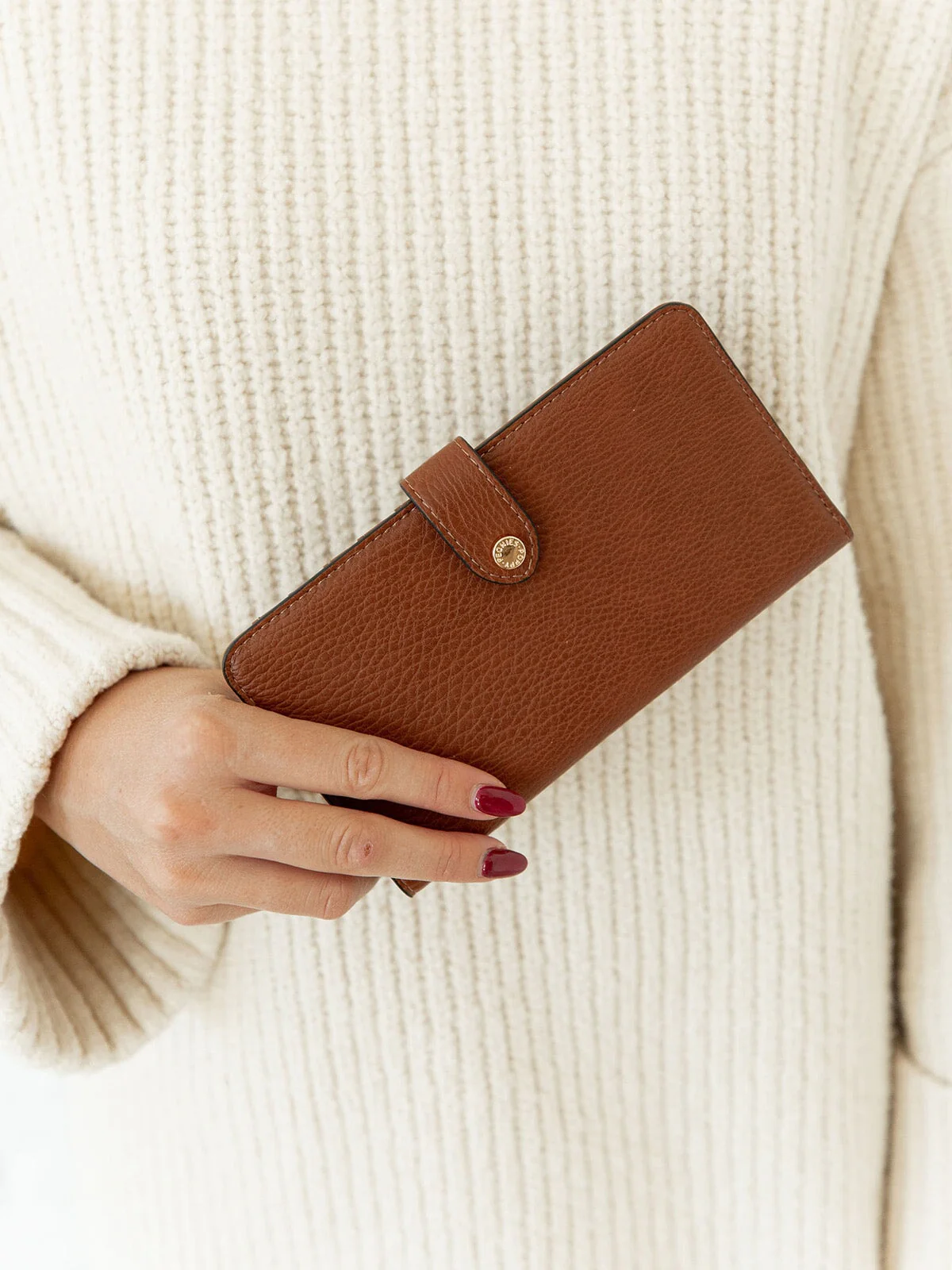 Go Anywhere Wallet Chestnut - Image 3
