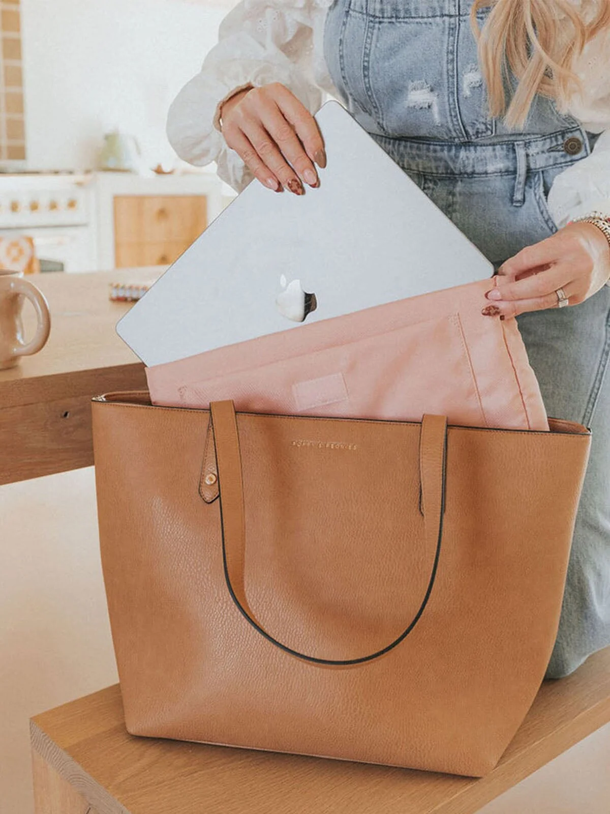 GO-GETTER TOTE camel - Image 6