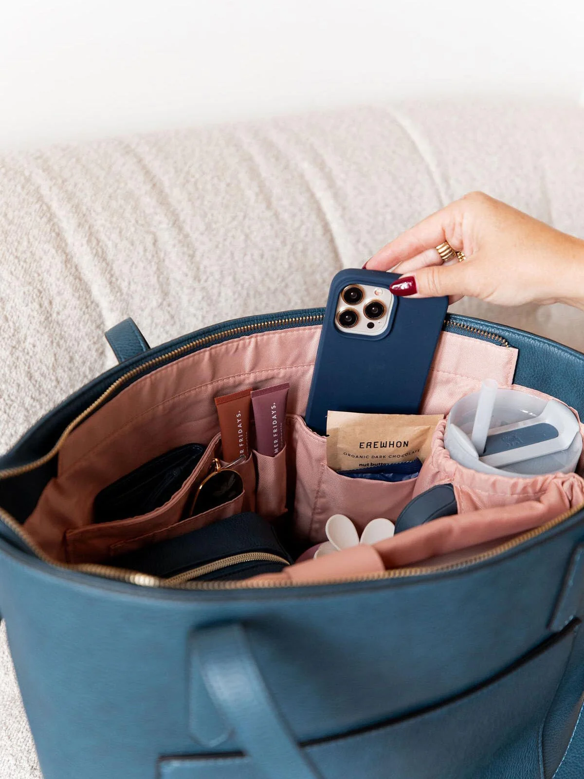 GO-GETTER TOTE Navy - Image 10