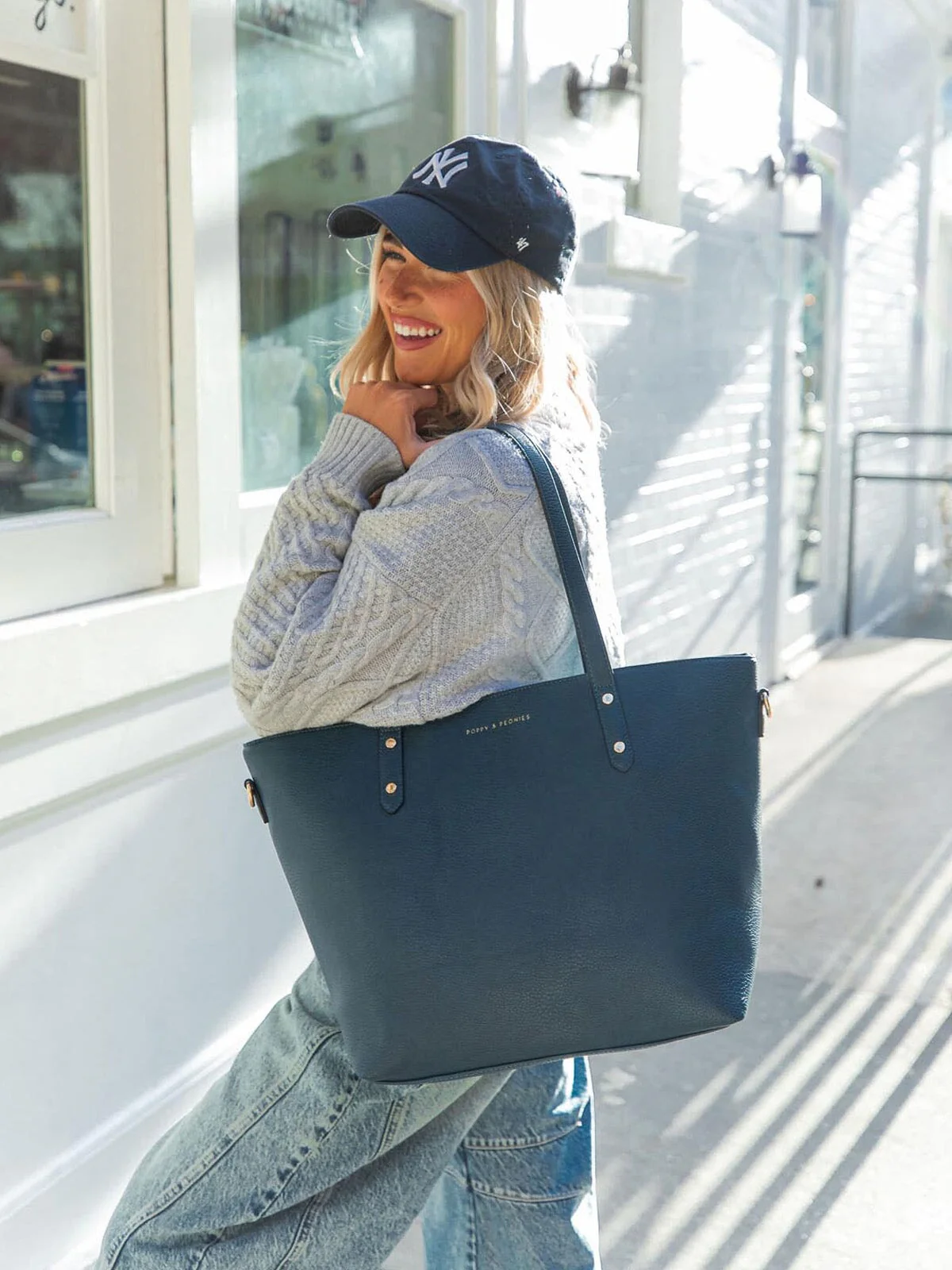 GO-GETTER TOTE Navy - Image 12
