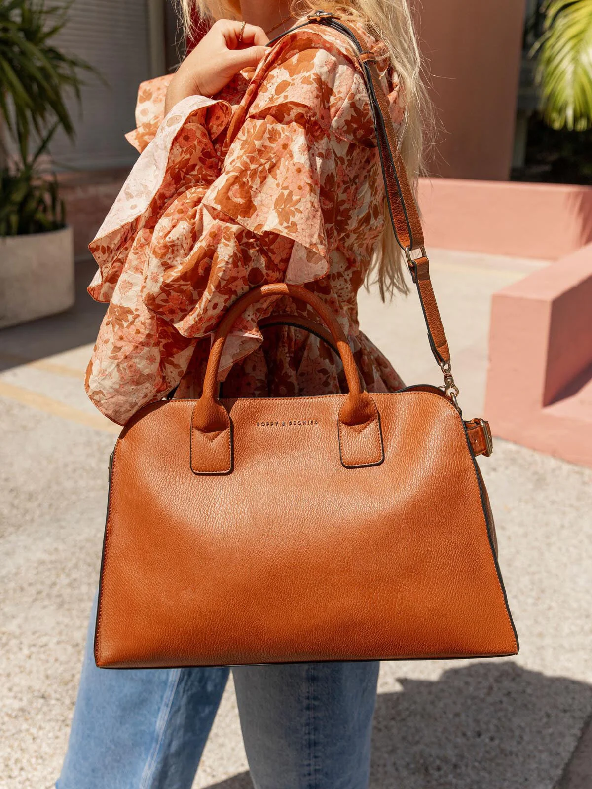 Uptown Tote Cognac - Image 6